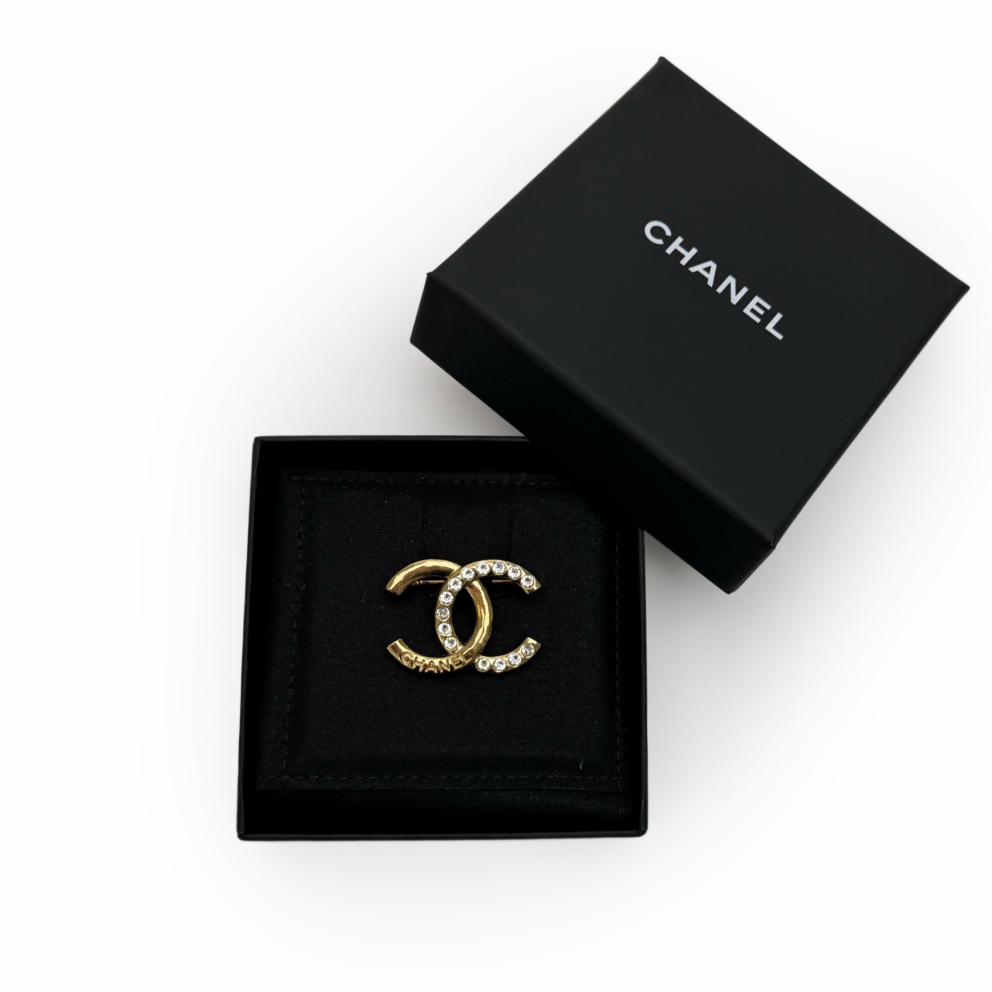 Chanel CC Twist Gold Brooch With Crystals