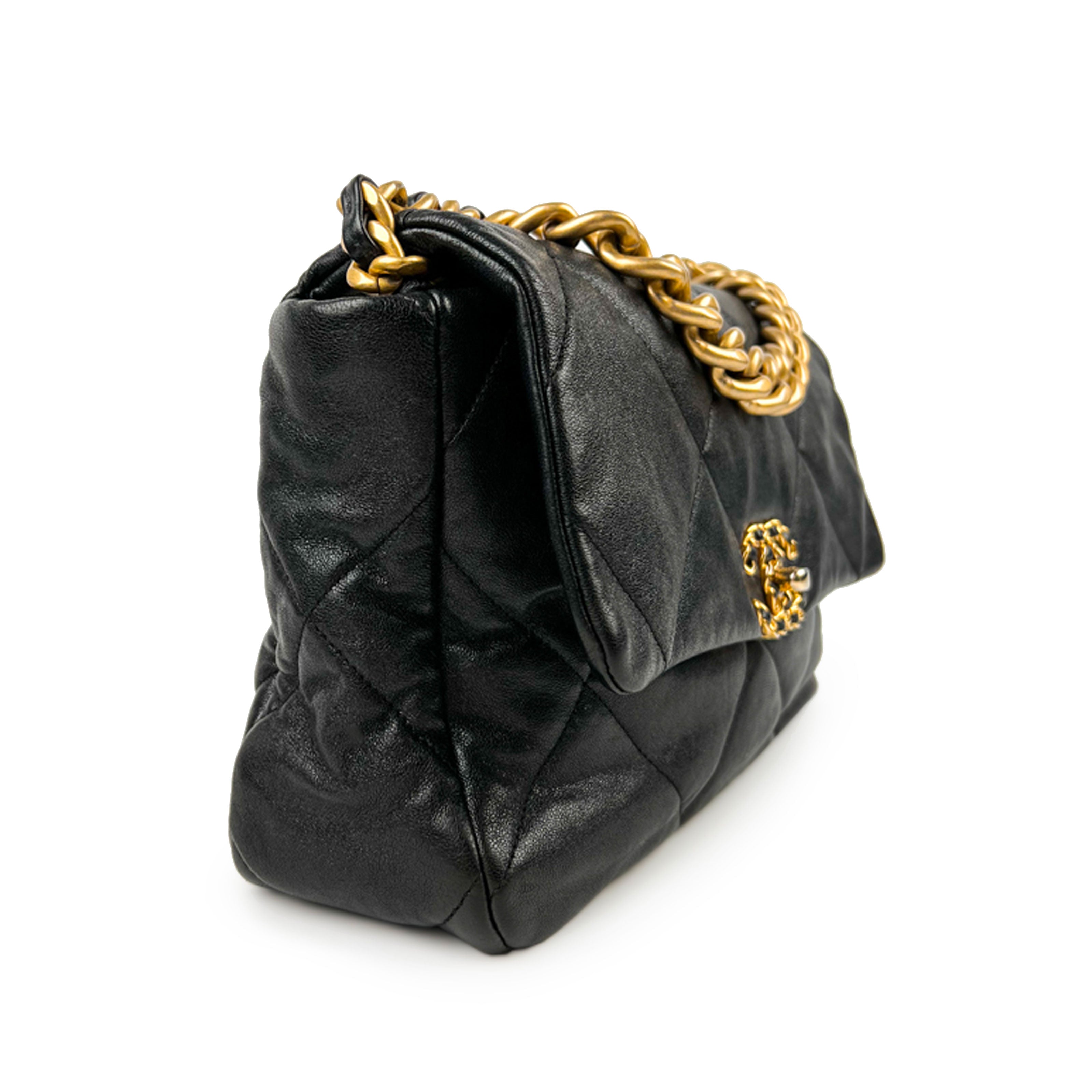 Chanel 19 Flap Bag Black Lambskin GHW