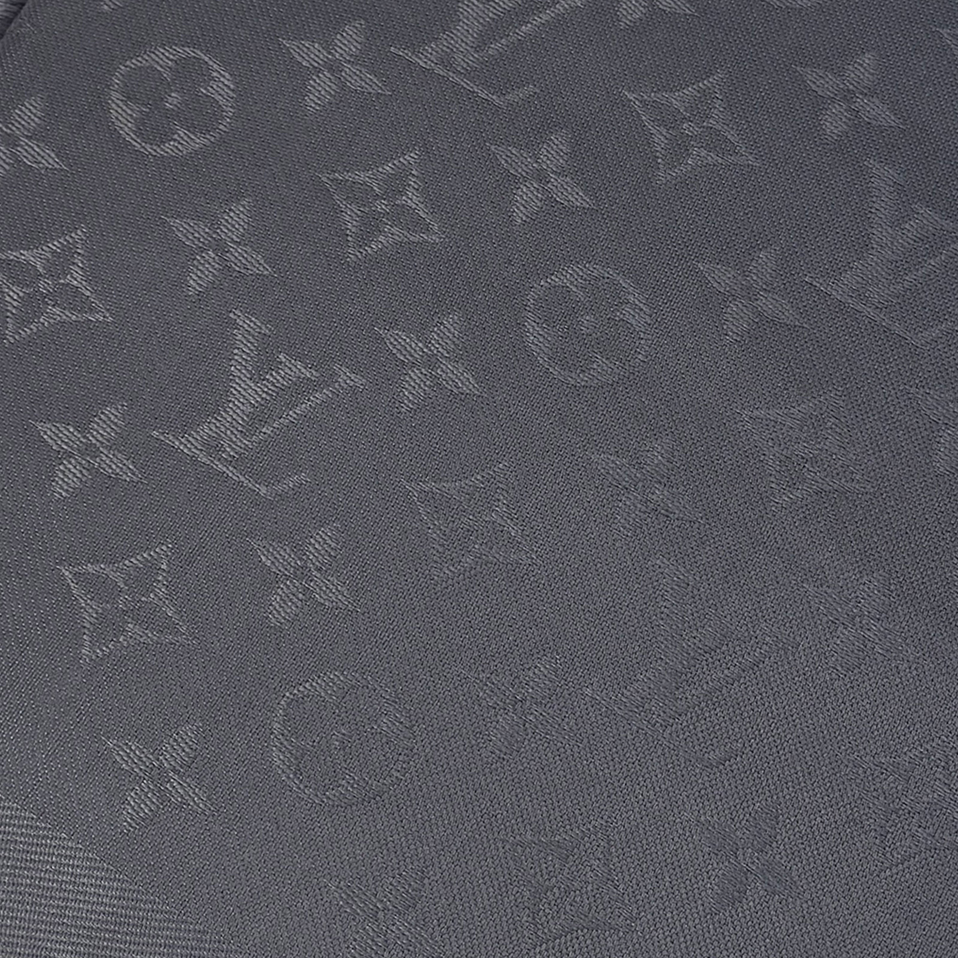 Louis Vuitton Monogram Shawl Gray