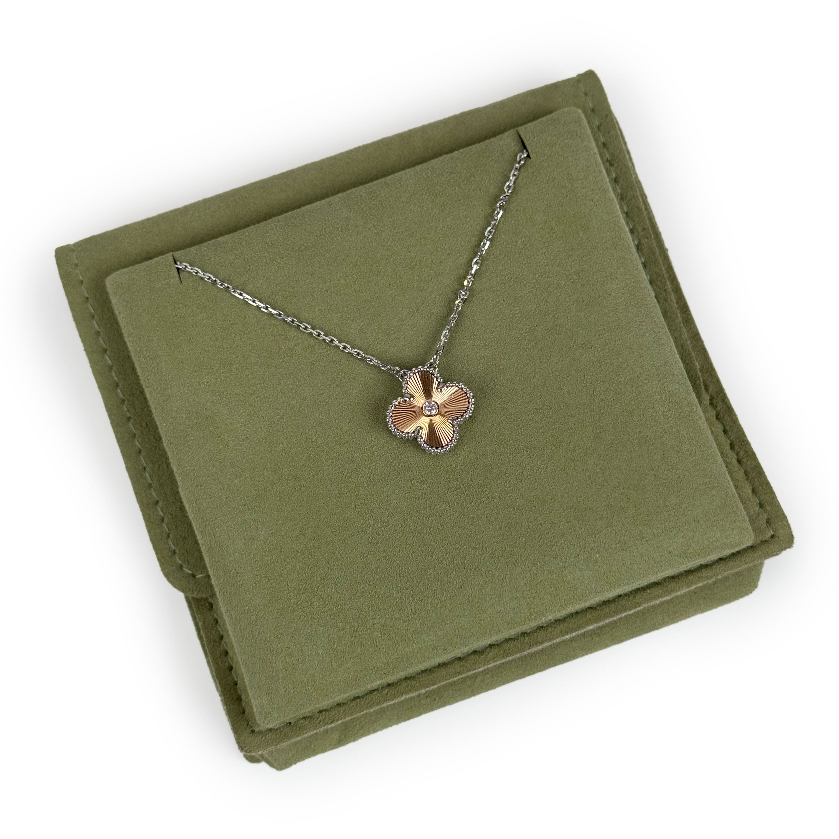 Van Cleef & Arpels 2024 Holiday Pendant