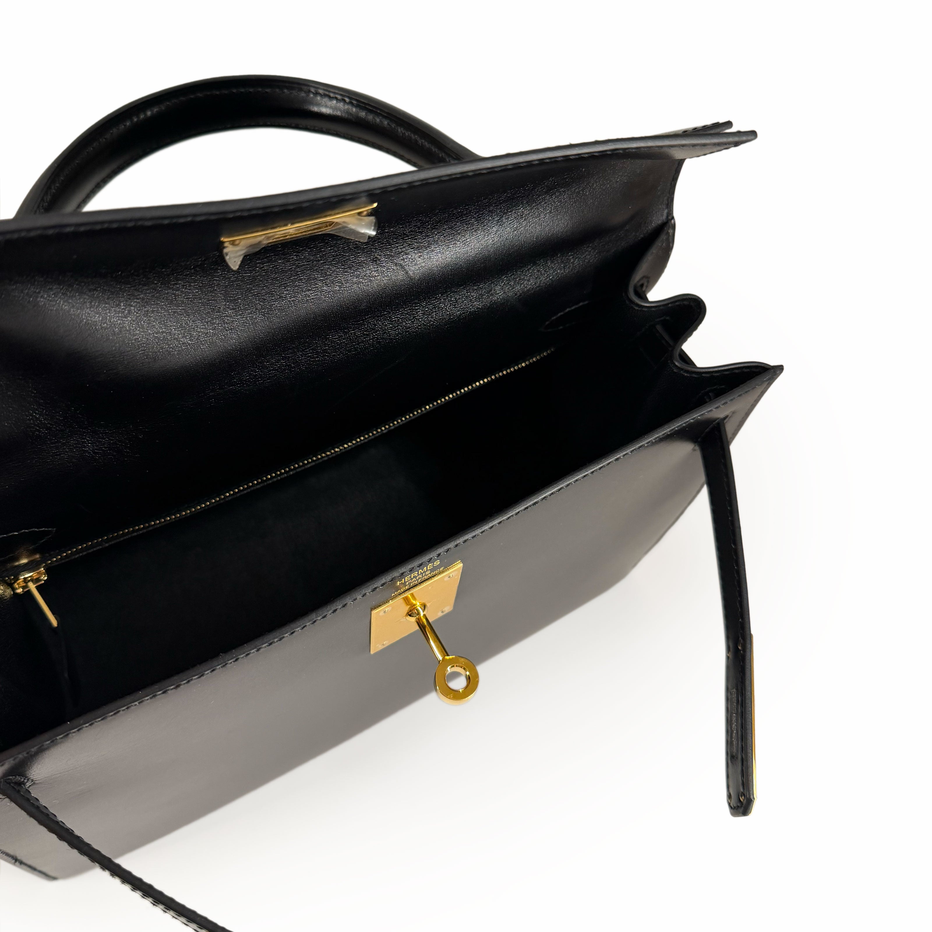 Hermès Kelly 28 Box Leather Black GHW