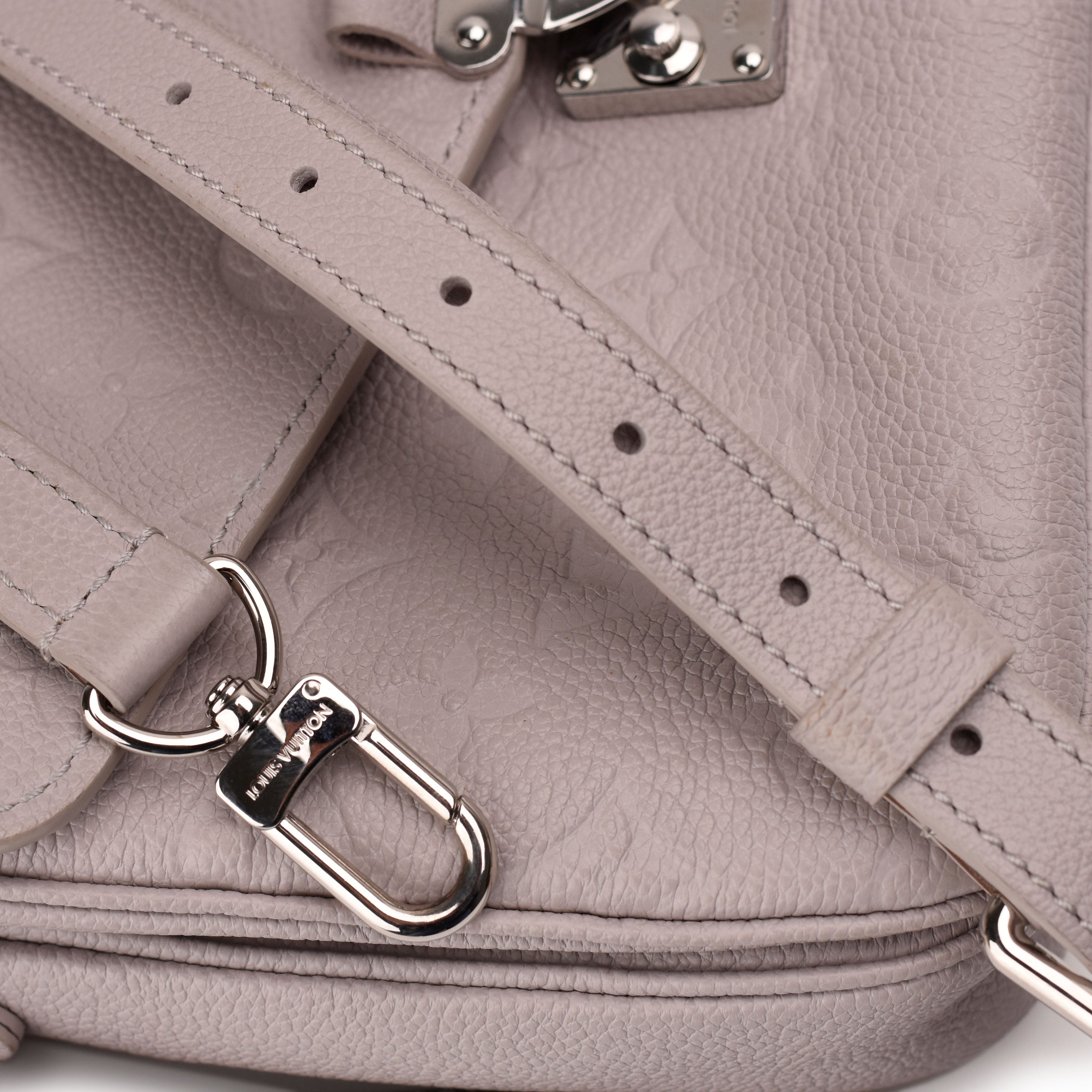 Louis Vuitton Pochette Métis Empreinte Brume